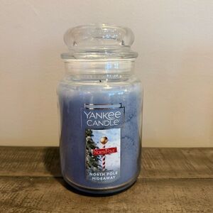 Yankee Candle Christmas North Pole Hideaway Candle